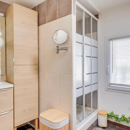 Feriehus Maison En Pierre A Proche Bordeaux