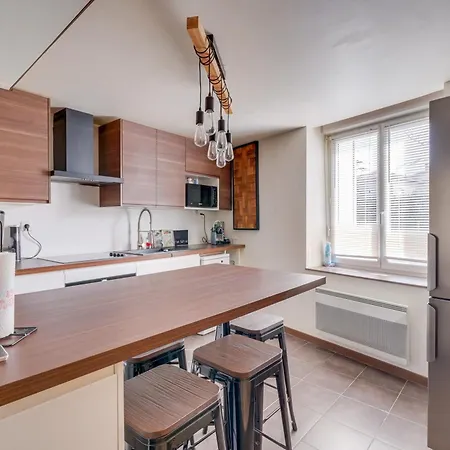 Maison En Pierre A Proche Bordeaux