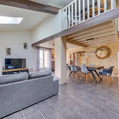 Feriehus Maison En Pierre A Proche Bordeaux