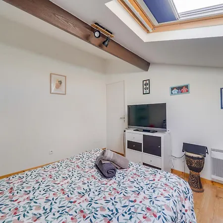 Feriehus Maison En Pierre A Proche Bordeaux
