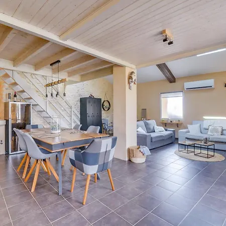 Feriehus Maison En Pierre A Proche Bordeaux *