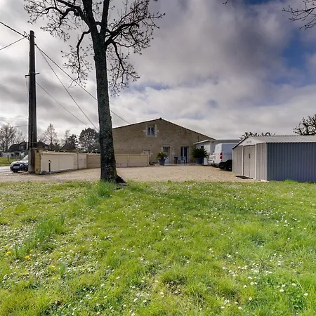 Feriehus Maison En Pierre A Proche Bordeaux Yvrac